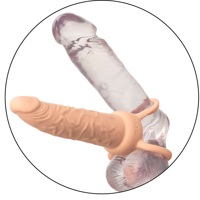 CALEXOTICS - PERFORMANCE MAXX OPLAADBARE DUAL PENETRATOR LICHTE HUID