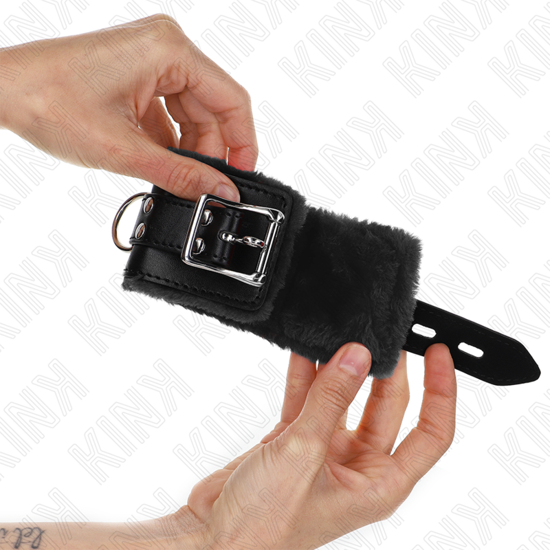 KINK - BONTGEVOERDE POLSBANDEN ZWART MET ZWARTE RIEM VERSTELBAAR 17-29 CM X 6 CM