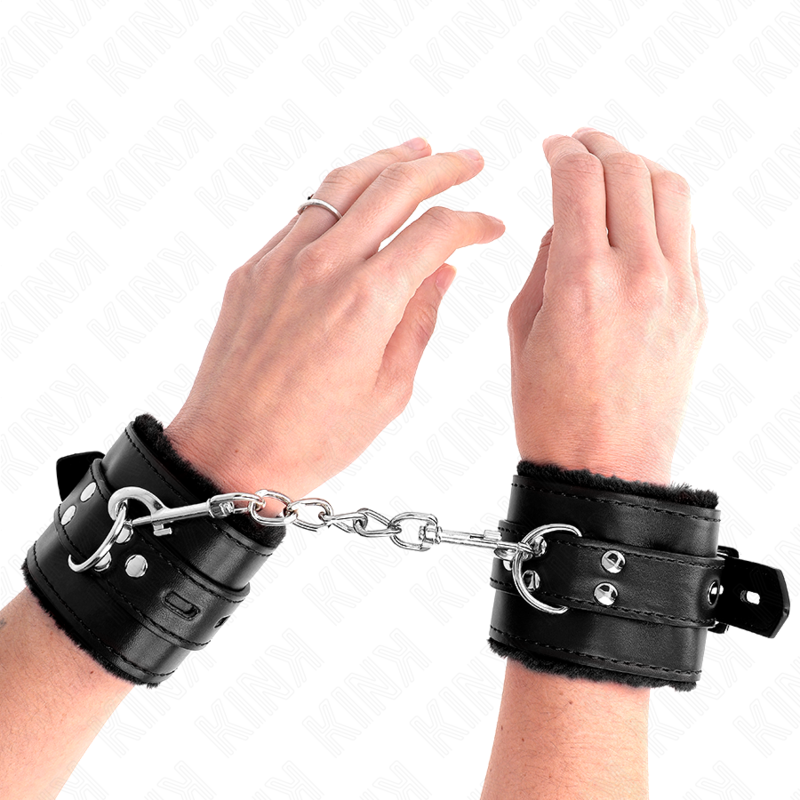 KINK - MET BONT GEVOERDE POLSBANDEN MET VIERKANTE GATEN ZWART EN ZWARTE RIEM VERSTELBAAR 17-29 CM X 6 CM